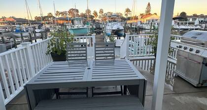 Waterfront Home with great ocean views, Deepwater Access to Gulf with No Bridges