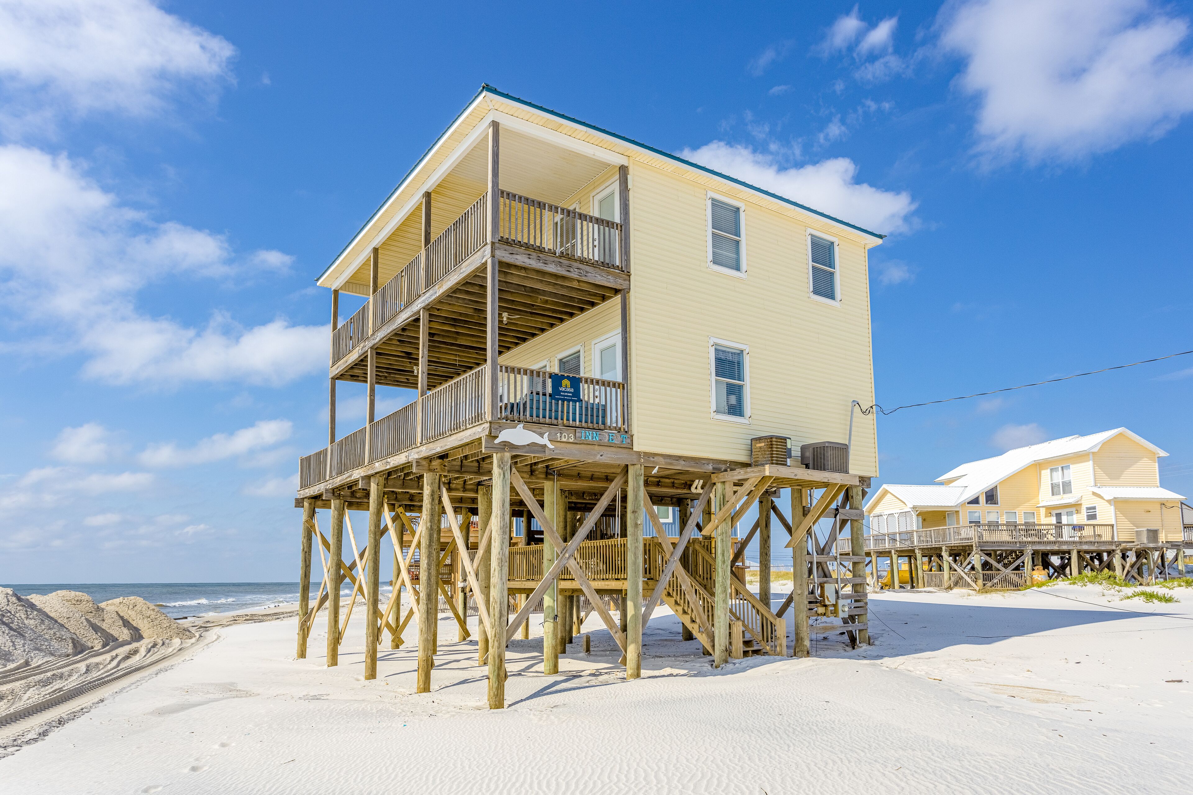 10 Steps to the Gulf Beachfront, Dog-Friendly Home w/ 2 Decks, AC, WiFi & W/D