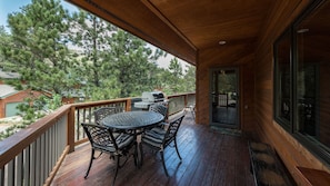 Outdoor dining - Family Gathering Home! Beautiful, Spacious, Clean! Next to Rocky Mtn N.P., YMCA (Estes Park)