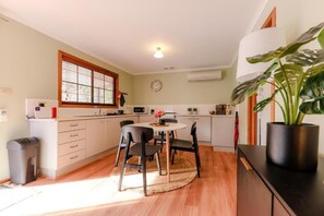 Premium House, 3 Bedrooms | Private kitchen