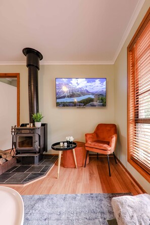 Premium House, 3 Bedrooms | Living area
