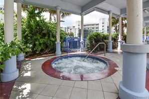 Baignoire à remous extérieure
