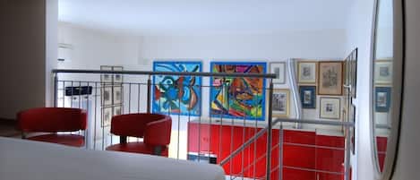 1 habitación, tabla de planchar con plancha, wifi y ropa de cama