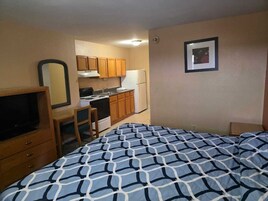 Caja de seguridad en la habitación, wifi gratis y ropa de cama