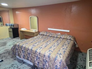 Room, 1 King Bed, Non Smoking - OYO Relax Motel (Grand Prairie)