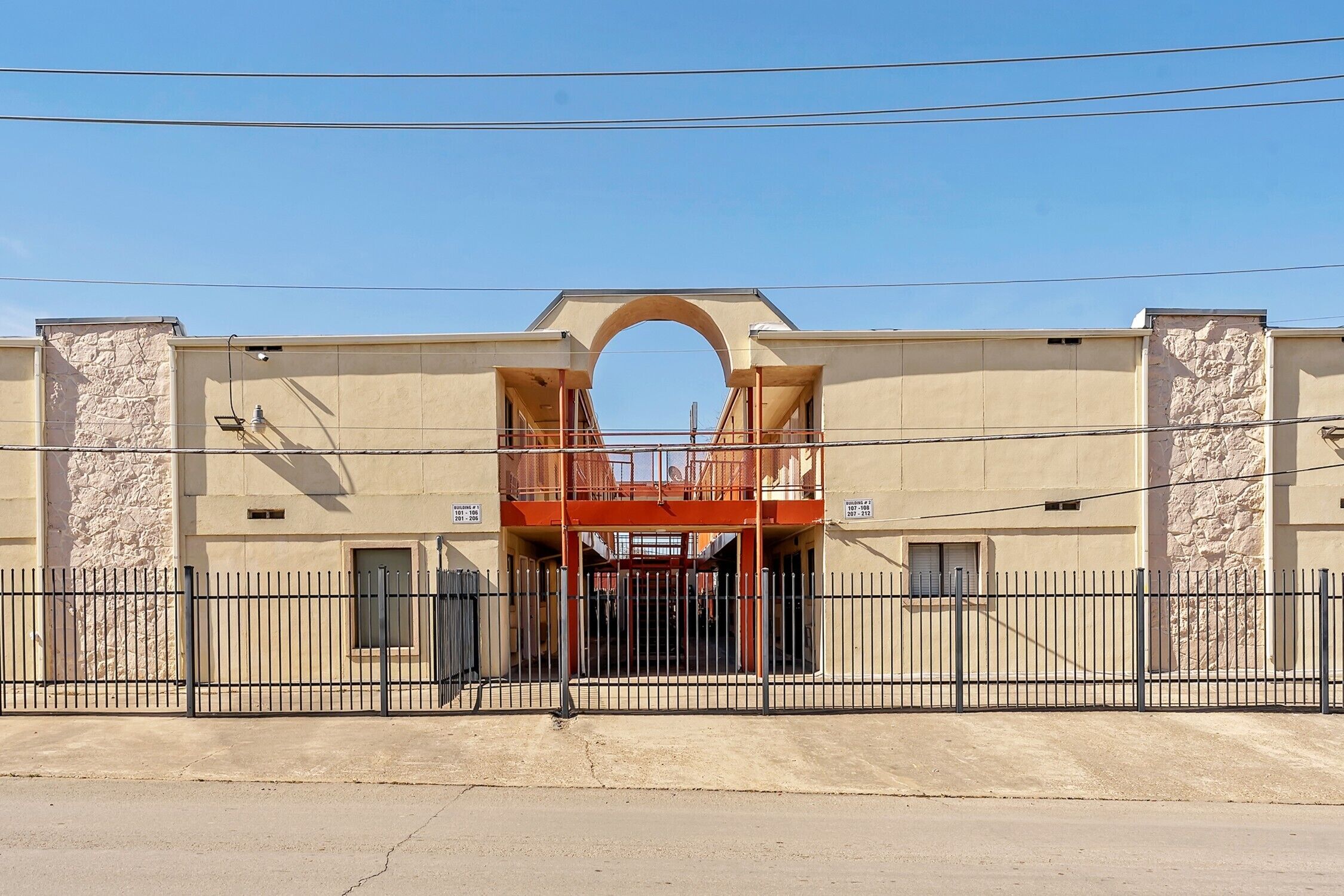 Entrada de la propiedad