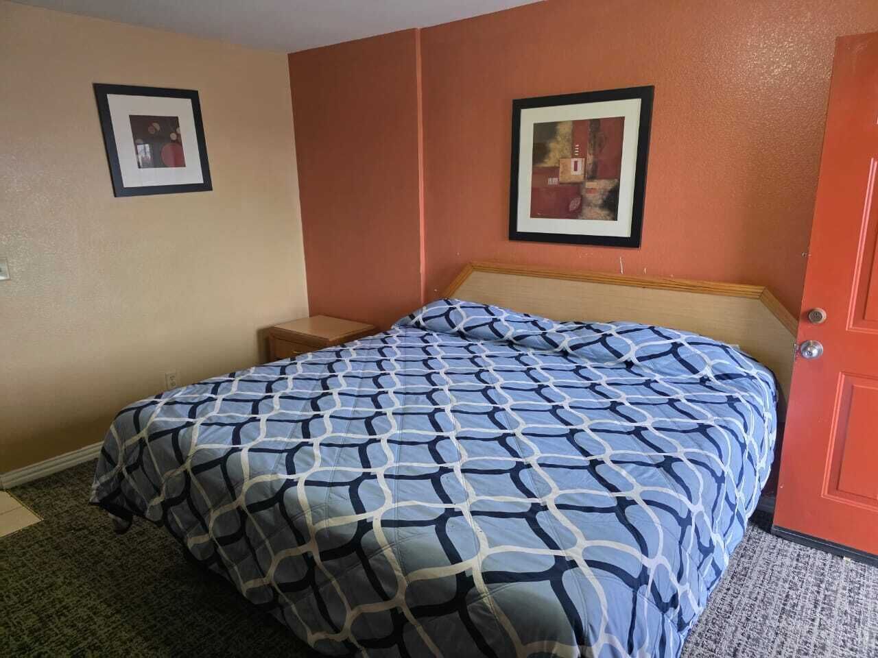 Room, 1 King Bed, Accessible Bathtub, Non Smoking