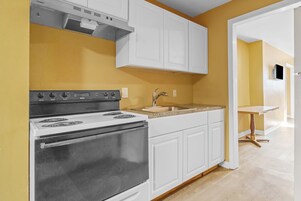 Room, 2 Queen Beds, Non Smoking, Kitchenette | Private kitchenette | Mini-fridge