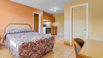 In-room safe, free WiFi, bed sheets