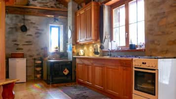 Fridge, microwave, oven, toaster