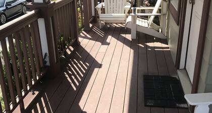 Oceanview Apt - Steps to the Beach!