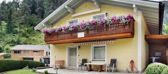 Pet-Friendly Apartment "Mark" with Mountain Views & Balcony