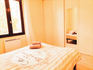 4 Schlafzimmer, Bügeleisen/Bügelbrett, WLAN, Bettwäsche