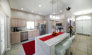 Fridge, microwave, oven, stovetop - Executive Disney Pool/Hot Tub Villa with Outdoor Kitchen (Davenport)