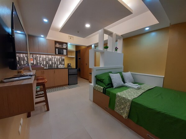 1 bedroom, iron/ironing board, free WiFi, bed sheets