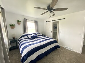 3 bedrooms, travel cot, free WiFi, bed sheets - Cozy Farmhouse located in the country  between Devils Lake and Wisconsin Dells (Baraboo)