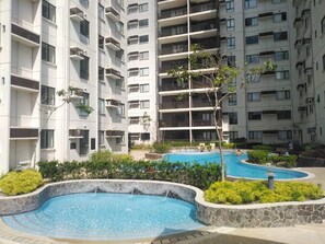 Pool - Refreshing like the comfort of your home. Indulge yourself in Tagaytay! (Tagaytay)