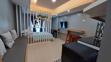 1 chambre, fer et planche à repasser, Wi-Fi gratuit, draps fournis