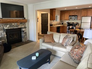 TV connectée, cheminée