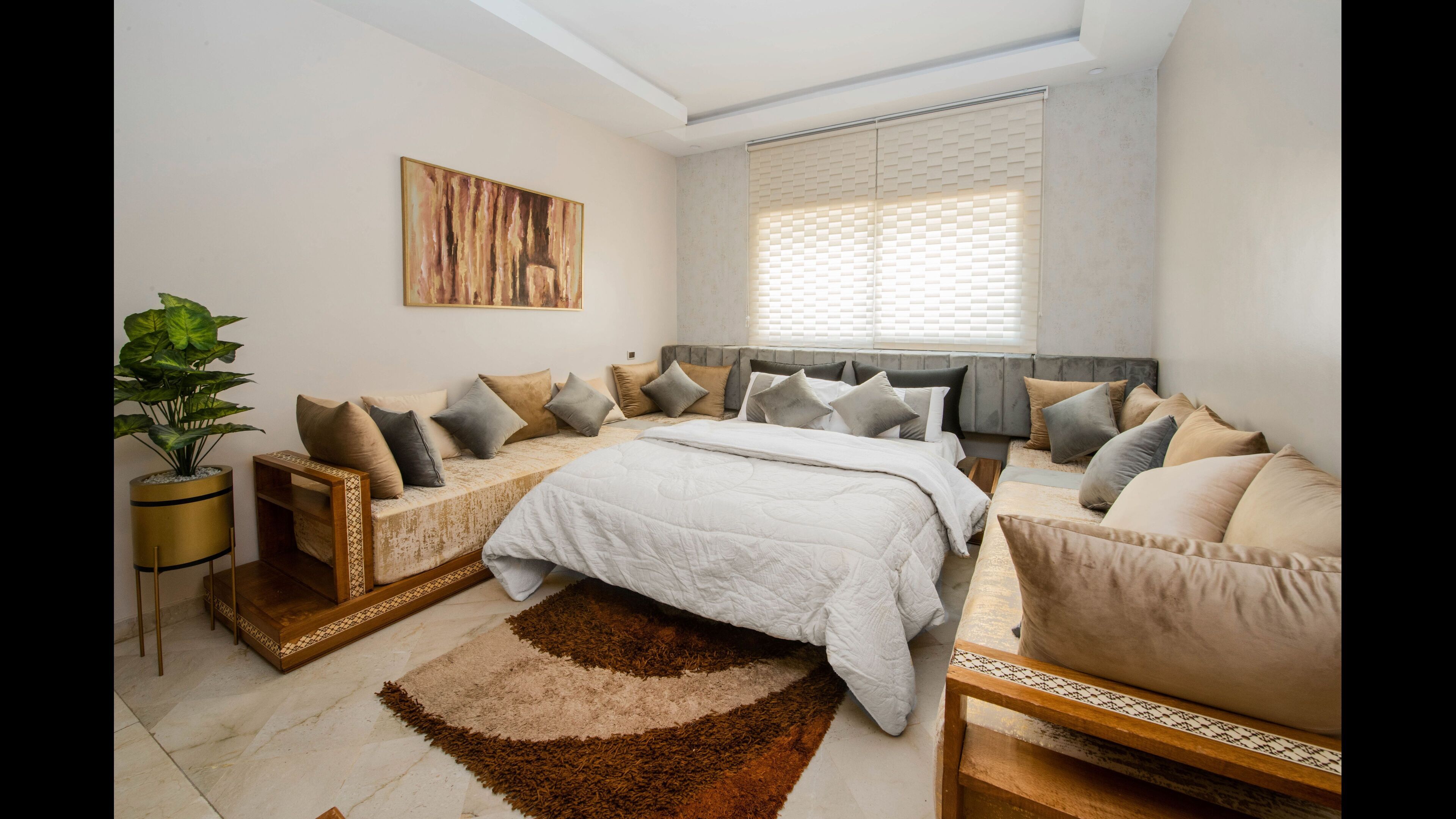 2 quartos, ferros/tábuas de passar roupa, acesso à internet