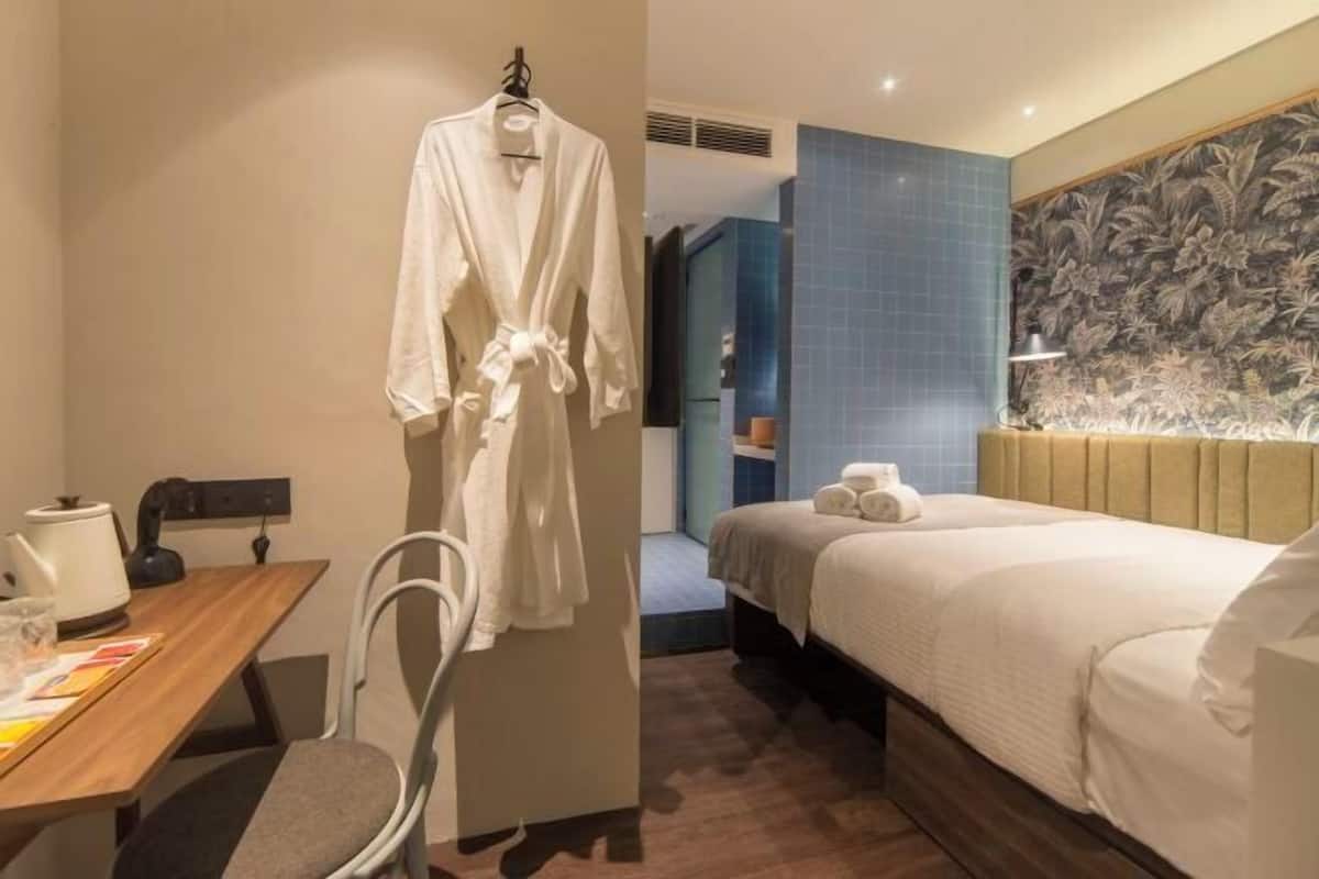 Schallisolierte Zimmer, kostenloses WLAN, Bettwäsche