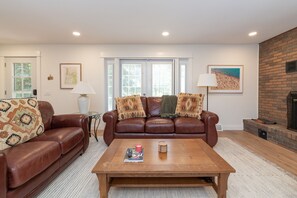 Smart TV, fireplace, books