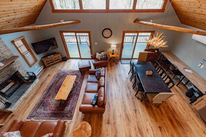 Smart TV, fireplace, DVD player