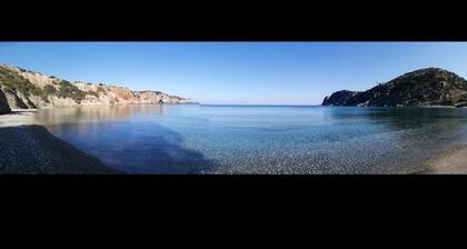 Villa d'une chambre avec piscine d'eau de mer privée ! à seulement 150 mÚtres de la mer