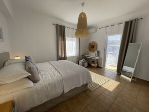 3 habitaciones, tabla de planchar con plancha y wifi gratis