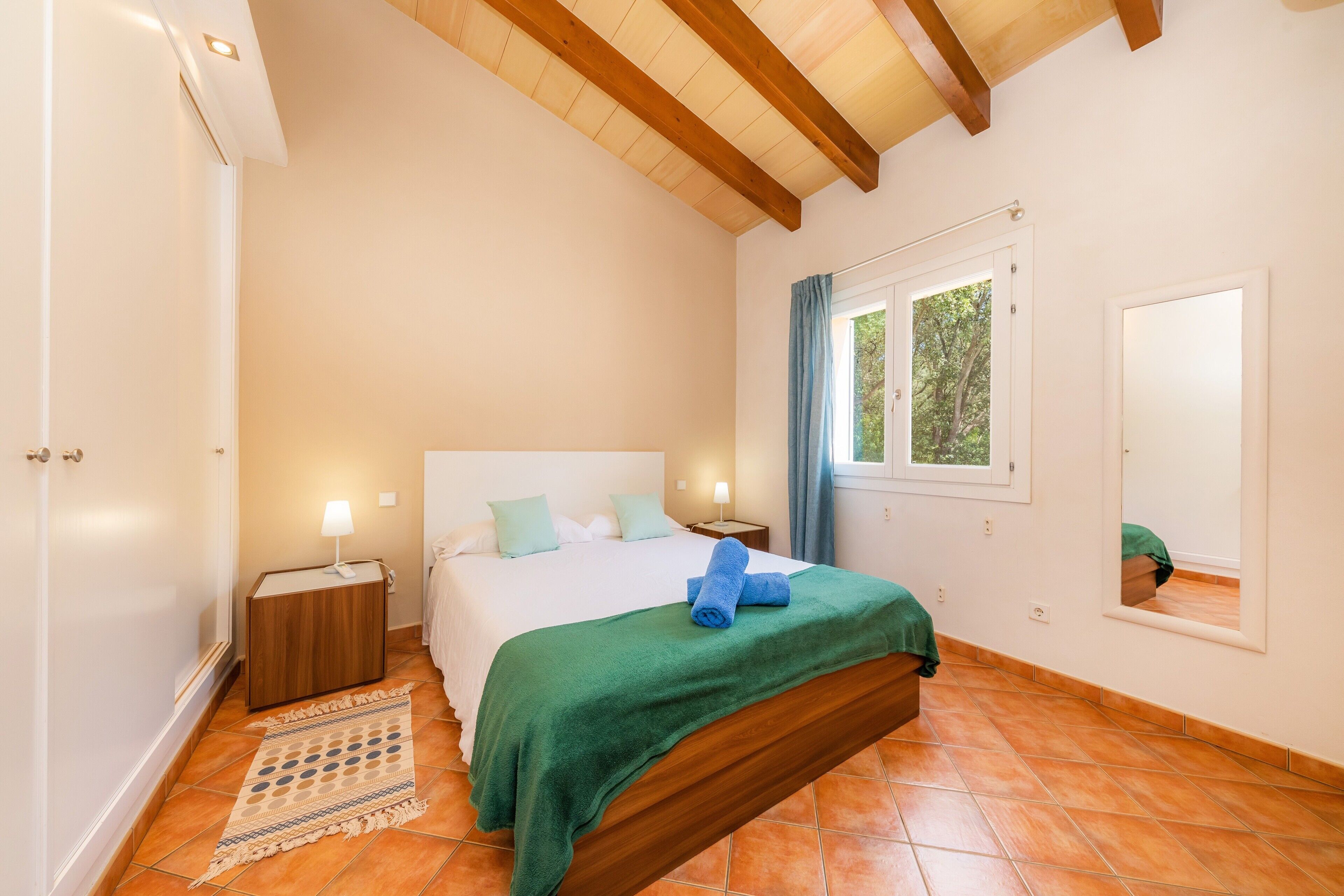 2 chambres, bureau, fer et planche à repasser, Wi-Fi gratuit