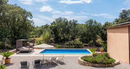 Finca Na Creu Vella mit Bergblick, Pool, WLAN, Klimaanlage, Terrassen und Garten