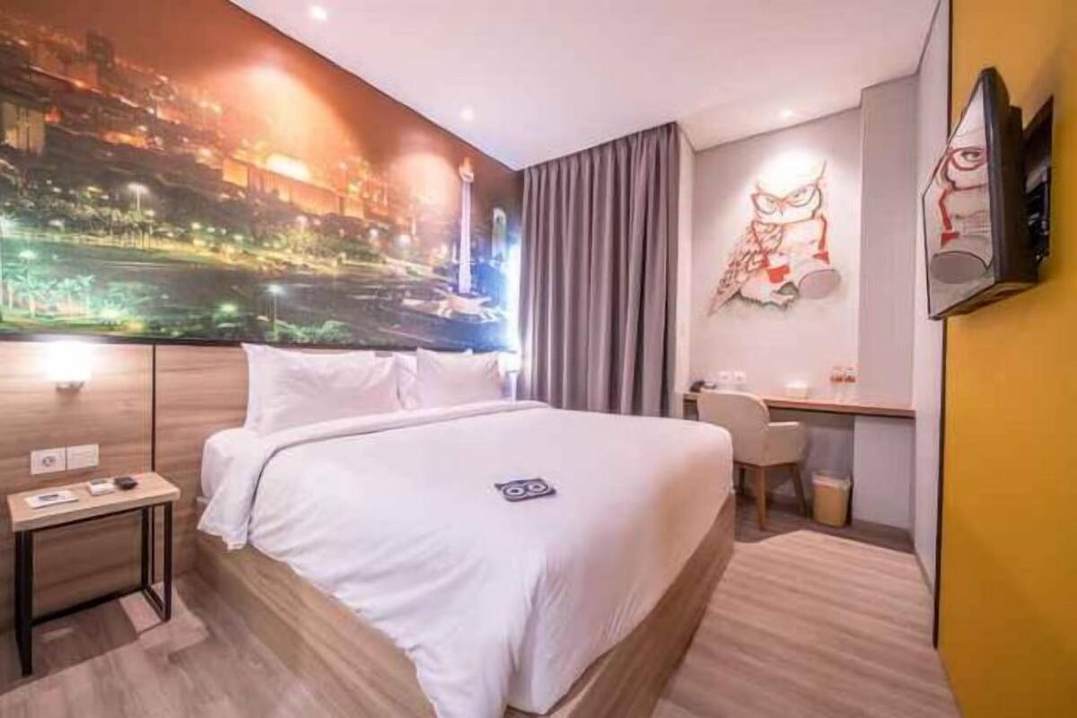 1 bedroom, desk, free WiFi, bed sheets