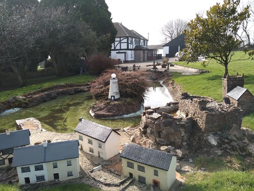 2 bed 2 bath property In North Devon, 9 Acres Pet Friendly, near to beach