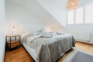 2 habitaciones, cuna de viaje, wifi y ropa de cama