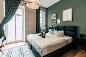2 slaapkamers, een bureau, reisbedje, wifi