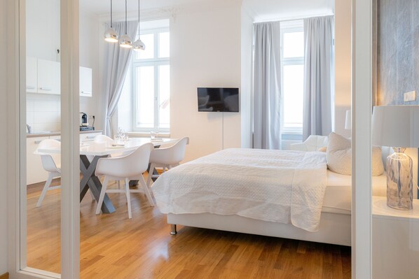 2 bedrooms, travel crib, WiFi, bed sheets