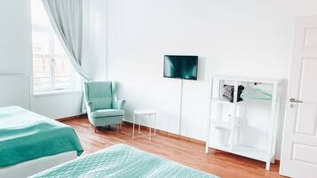 1 habitación, escritorio, cuna de viaje y wifi