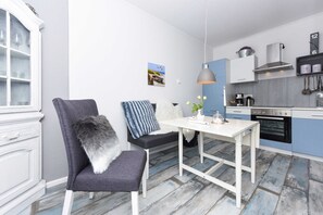 Køleskab, mikrobølgeovn, ovn, opvaskemaskine