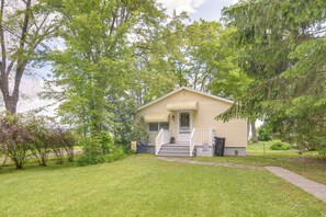 Exterior - Lakefront Mayville Cottage w/ Dock & Grill! (Mayville)
