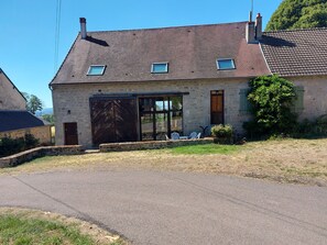 Exterior - Large house in the Morvan (Lormes)