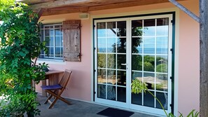 Property grounds - Faial Cottage B&B, Azores - Panoramic Ocean views, Breakfast included (Cedros)