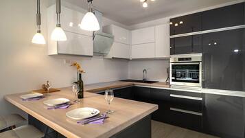 Apartment (Two bedroom apartment with balcony) | Private kitchen | Fridge