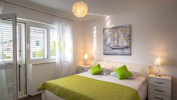 Apartment (Two bedroom apartment with balcony) | 3 bedrooms, free WiFi