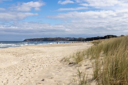 Balticperle/lux.Fewo dir. am Meer/direkt.Meerblick/elektr.Kamin/Sauna/Pool/TG