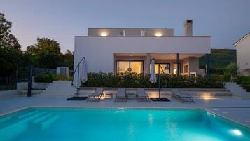 Front of property - evening/night