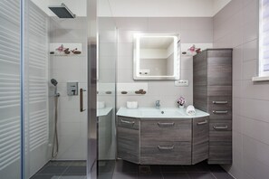House | Bathroom - House Nicol (Porec)