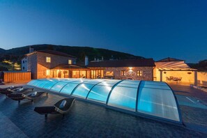 Villa | Alberca | Alberca al aire libre 