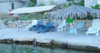 A2 - apt Near Beach With Terrace and the sea View
