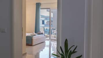 1 chambre, chambres insonorisées, Wi-Fi gratuit, draps fournis