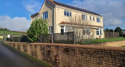 Bed and breakfast with views of the stone circles.Double room with en suite đœ
